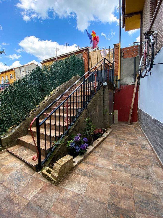 Casa Julian Βίλα Cistierna Εξωτερικό φωτογραφία